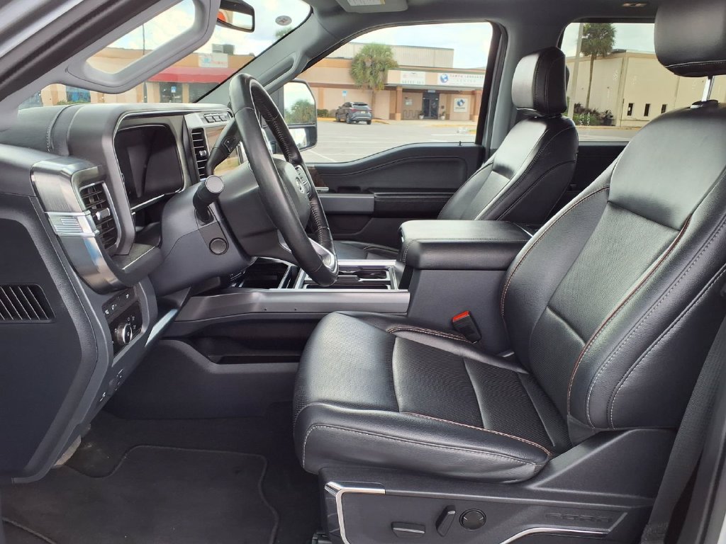 Used 2024 Ford F250 Lariat w/ Black Appearance Package AWD/4WD image 24