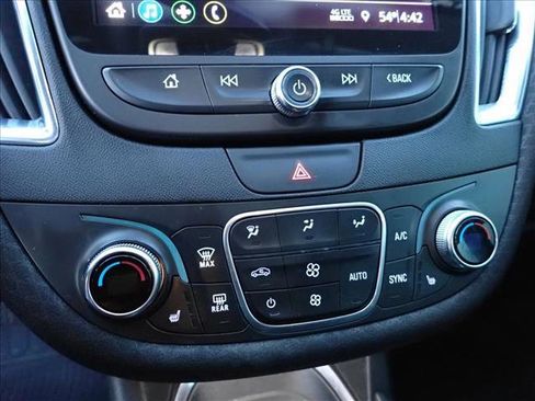 Used 2019 Chevrolet Malibu LT image 19