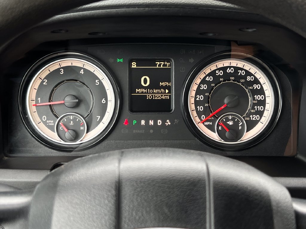 Used 2018 RAM 1500 Express RWD image 17
