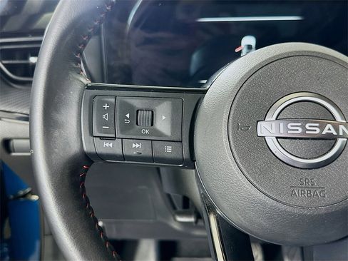 Used 2025 Nissan Kicks SR w/ Illumination Package image 22