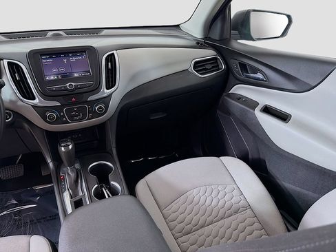 Used 2020 Chevrolet Equinox LS FWD image 30