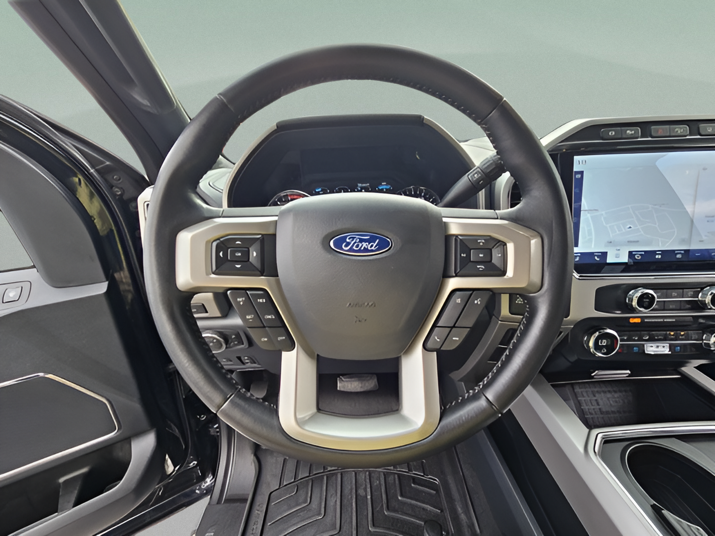 Used 2022 Ford F250 Lariat w/ Lariat Ultimate Package AWD/4WD image 22