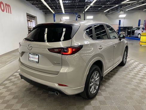 Used 2024 MAZDA CX-5 AWD 2.5 S w/ Select Package image 10