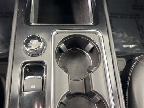 Certified 2022 Lincoln Corsair Standard w/ Equipment Group 101A image 13