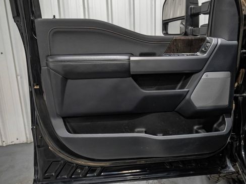 Used 2023 Ford F250 Lariat w/ Sport Appearance Package image 44