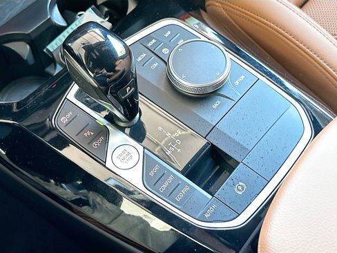 Used 2024 BMW X3 sDrive30i w/ Convenience Package image 17