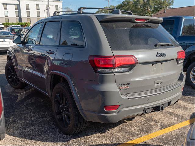 Used 2019 Jeep Grand Cherokee Altitude AWD/4WD image 5