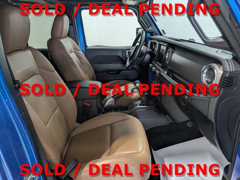 Used 2021 Jeep Wrangler Unlimited Rubicon AWD/4WD image 17