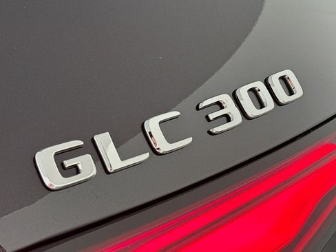 New 2026 Mercedes-Benz GLC 300 image 8