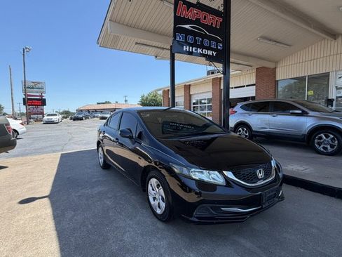 Used 2013 Honda Civic LX image 4