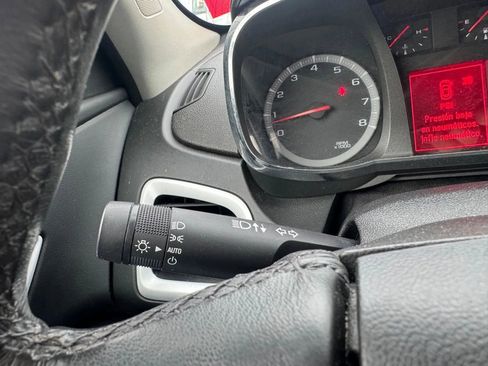 Used 2017 GMC Terrain SLE w/ Convenience Package image 13