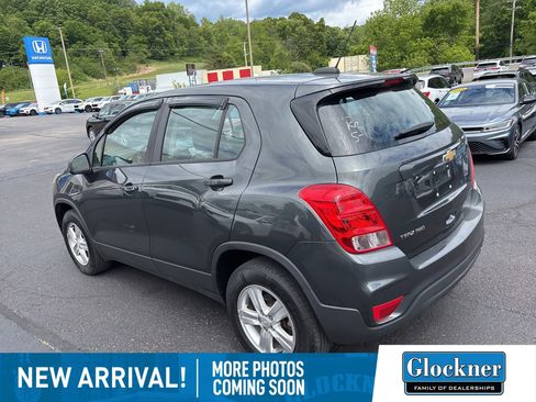 Used 2020 Chevrolet Trax LS AWD/4WD image 4
