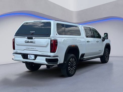 Used 2024 GMC Sierra 2500 Denali Ultimate w/ Max Trailering Package AWD/4WD image 6