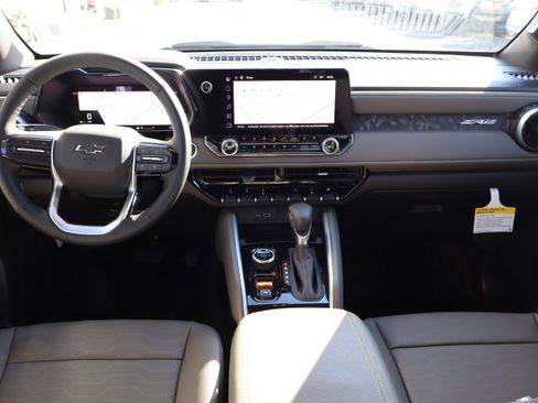 Used 2026 Chevrolet Colorado ZR2 image 17