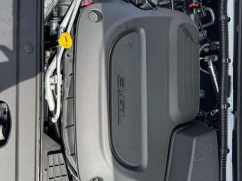 New 2026 Chrysler Pacifica Select FWD image 25