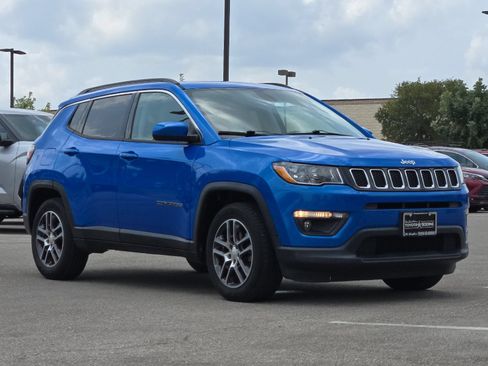 Used 2018 Jeep Compass Latitude w/ Popular Equipment Group FWD image 7