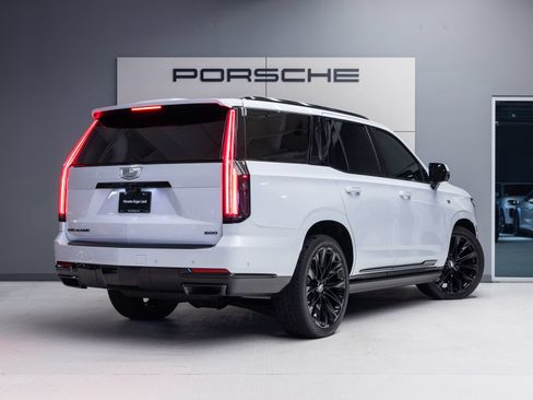 Used 2026 Cadillac Escalade Platinum Sport AWD/4WD image 7