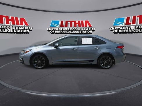 Used 2024 Toyota Corolla SE FWD image 5