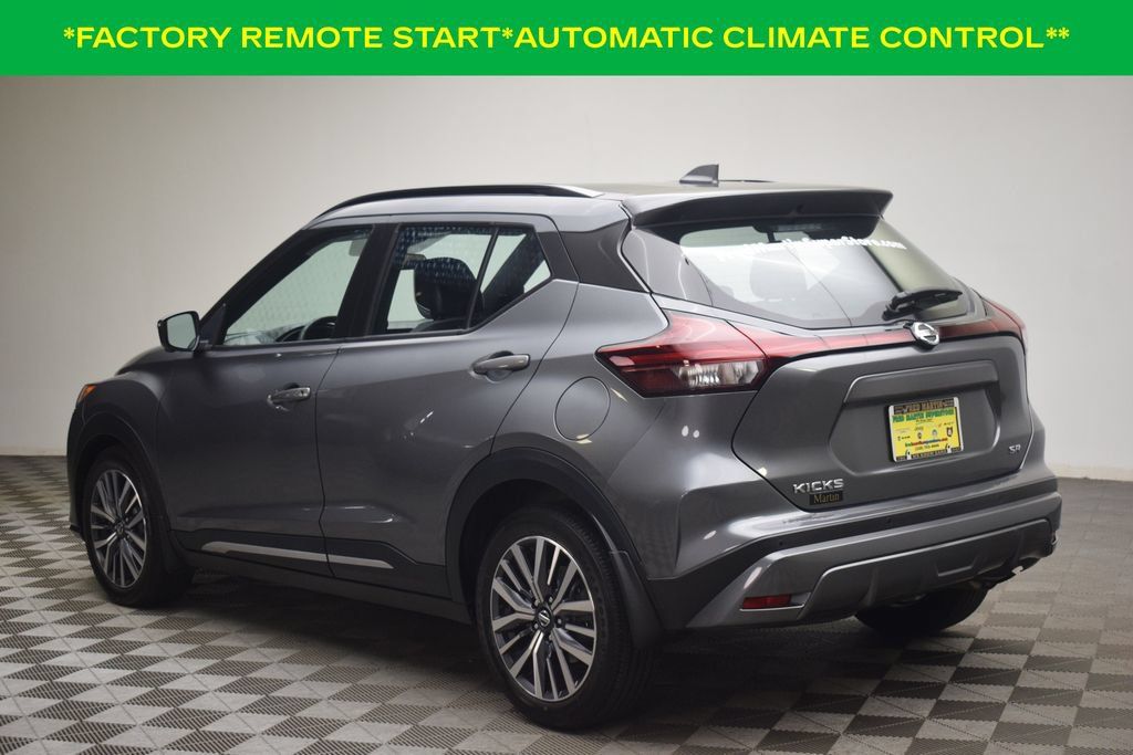 Used 2021 Nissan Kicks SR w/ SR Premium Package FWD image 4