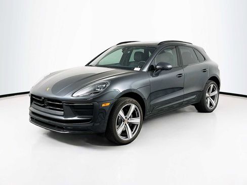 New 2026 Porsche Macan image 1
