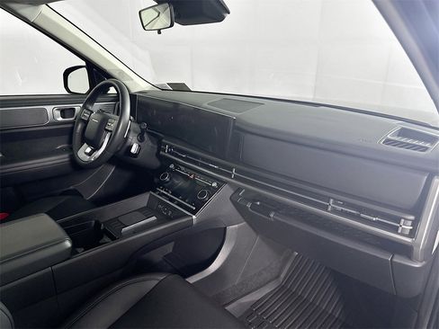 Used 2025 Hyundai Santa Fe SEL image 28