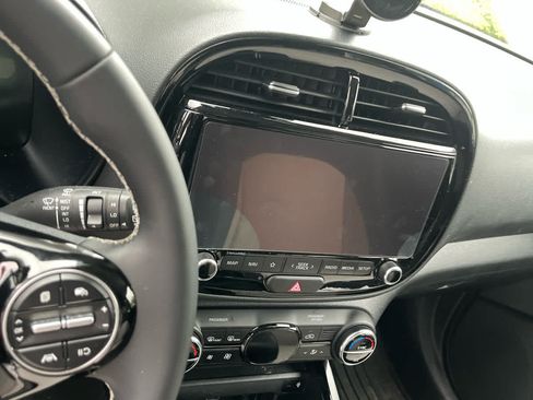 Used 2024 Kia Soul GT-Line FWD image 5