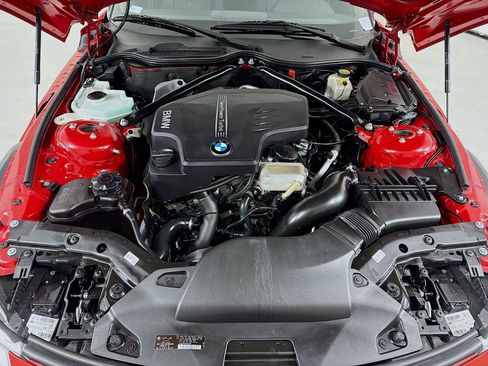 Used 2014 BMW Z4 sDrive28i image 25