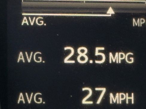 Used 2019 Toyota Camry image 4