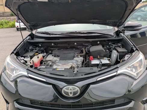 Used 2018 Toyota RAV4 XLE w/ Plus Extra Value Package AWD/4WD image 26