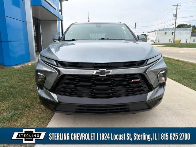 Used 2023 Chevrolet Blazer RS w/ Driver Confidence II Package AWD/4WD image 8