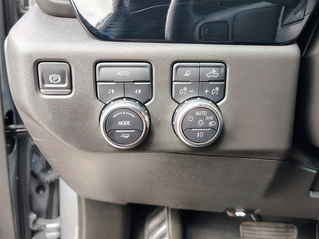 Used 2025 GMC Sierra 1500 SLT AWD/4WD image 22