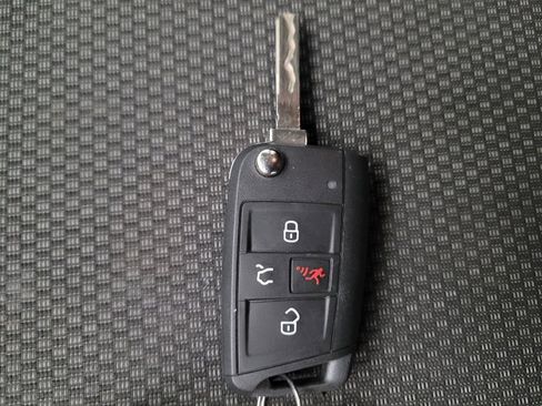 Used 2019 Volkswagen Jetta S image 32