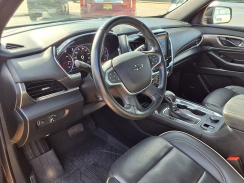 Used 2024 Chevrolet Traverse Premier w/ Redline Edition FWD image 12
