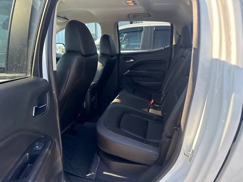 Used 2021 GMC Canyon AT4 w/ Driver Alert Package AWD/4WD image 18