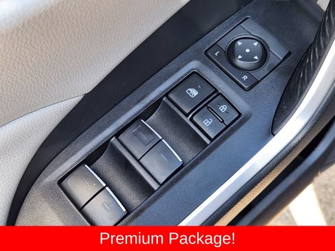 Used 2025 Toyota RAV4 XLE Premium FWD image 32