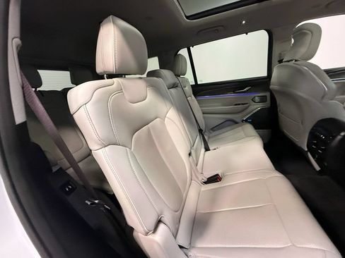 Used 2021 Jeep Grand Cherokee L Overland w/ Advanced Protech Group III AWD/4WD image 66