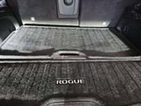 Used 2020 Nissan Rogue SV image 42