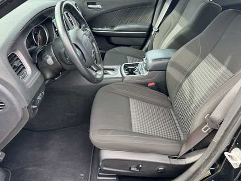 Used 2023 Dodge Charger SXT image 11