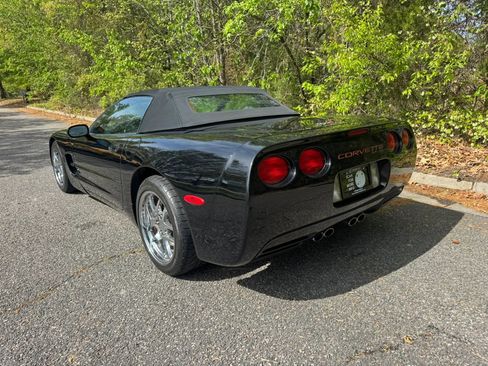 Used 2002 Chevrolet Corvette Convertible w/ Preferred Equipment Group2 image 6