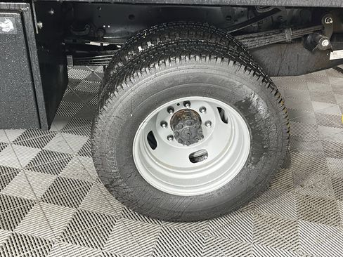 Used 2023 Ford F350 XL w/ Snow Plow Prep Package image 20