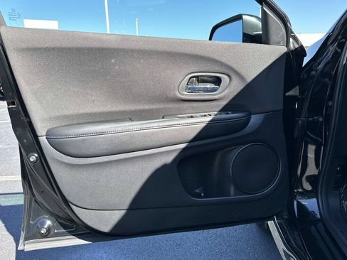 Used 2022 Honda HR-V Sport image 20