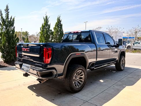 Used 2022 GMC Sierra 2500 Denali w/ Denali Ultimate Package image 11