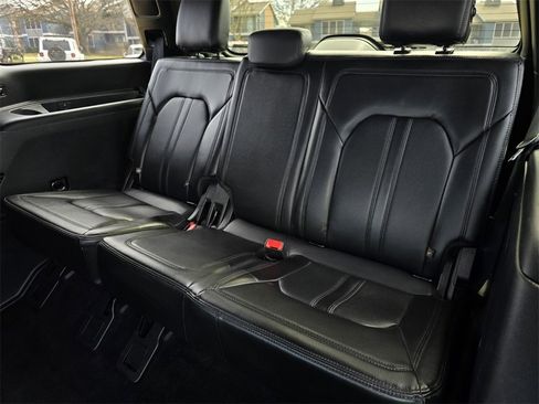 Used 2018 Ford Expedition Limited w/ Equipment Group 301A image 34