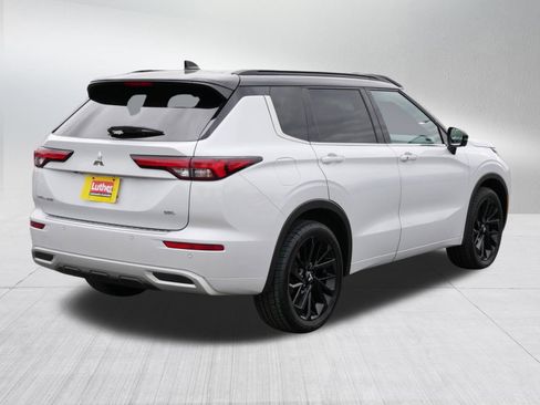 Used 2022 Mitsubishi Outlander SEL AWD/4WD image 7