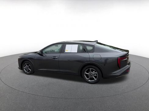 Used 2025 Kia K4 LXS image 10