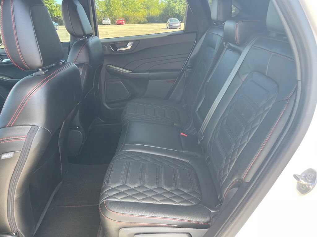 Used 2023 Ford Escape ST-Line Elite w/ Premium Technology Package AWD/4WD image 21