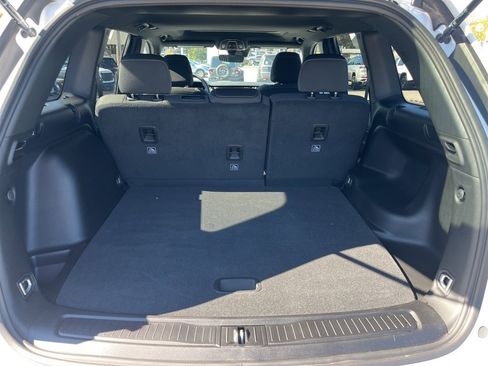 New 2025 Jeep Grand Cherokee image 14