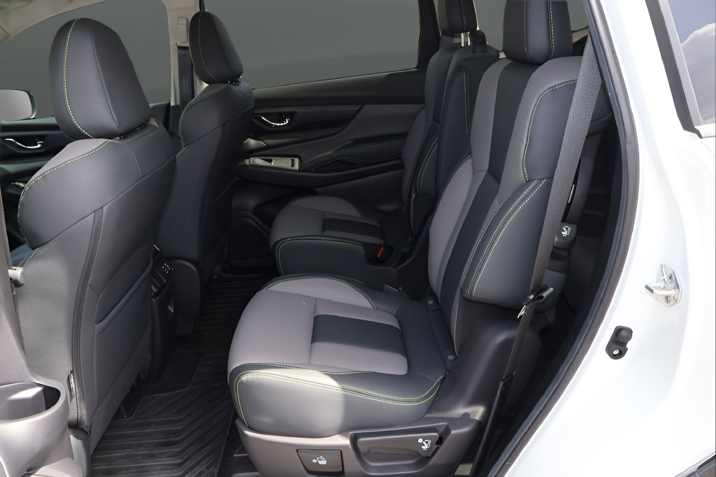 Used 2023 Subaru Ascent Onyx Edition AWD/4WD image 16