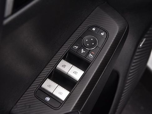 Used 2025 Mitsubishi Outlander SE AWD/4WD image 8
