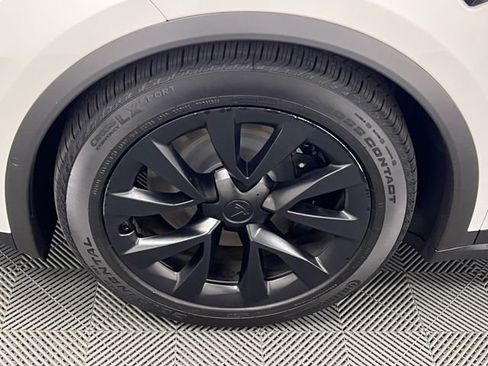 Used 2022 Tesla Model X AWD/4WD image 22
